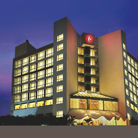 Hotel Ramada By Wyndham Navi Mumbai Exterior foto