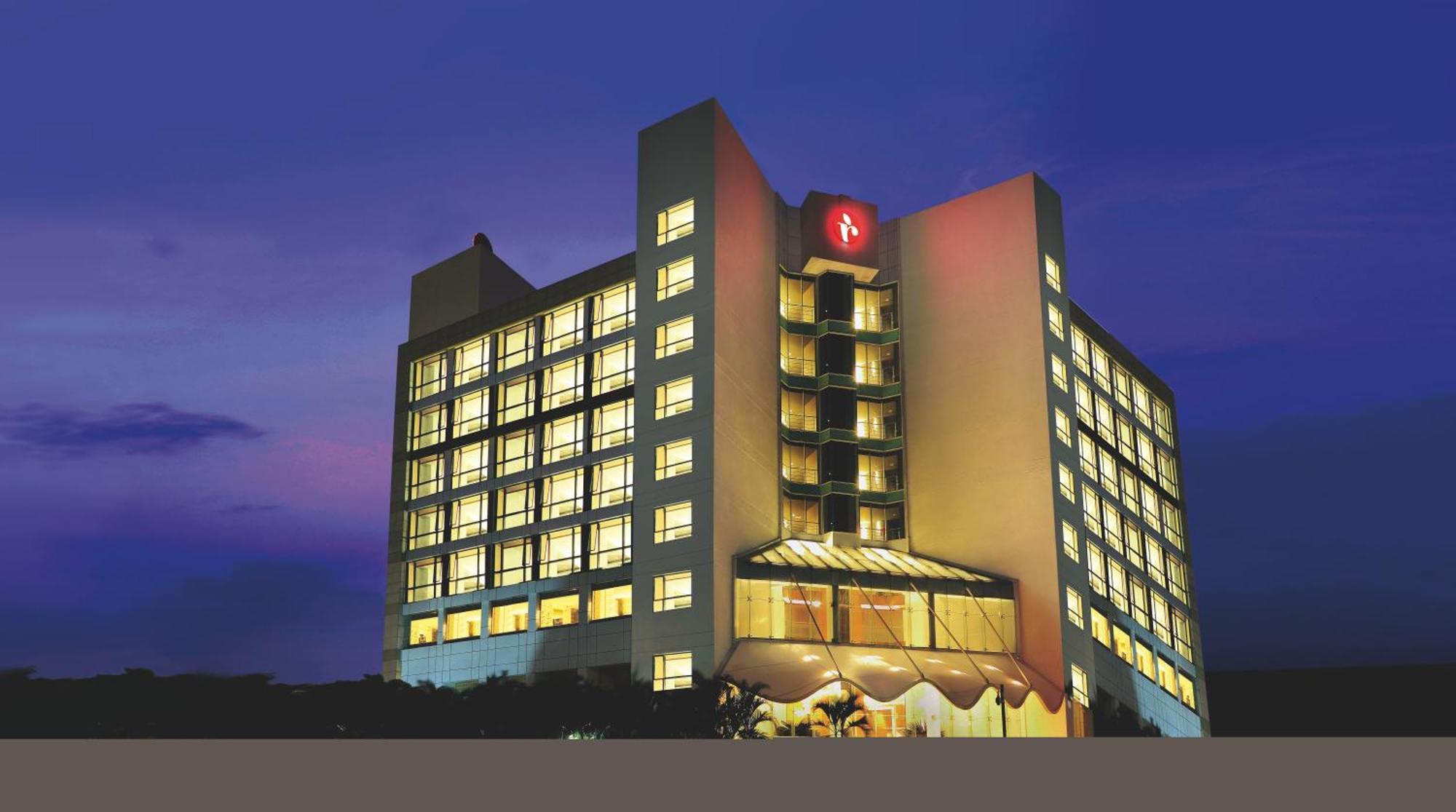 Hotel Ramada By Wyndham Navi Mumbai Exterior foto