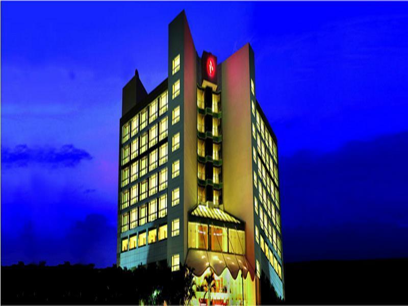 Hotel Ramada By Wyndham Navi Mumbai Exterior foto